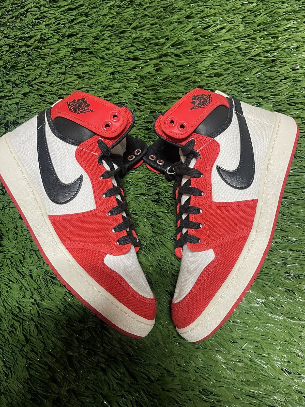 Jordan Brand Jordan 1 KO Chicago Size US 9.5 / EU 42-43 - 4 Thumbnail
