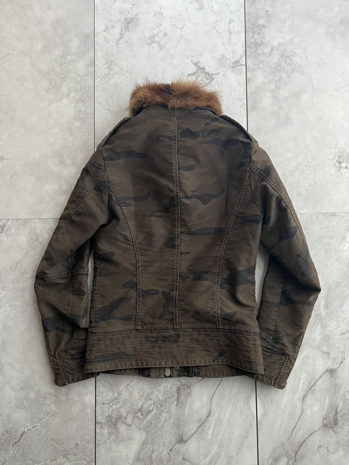 ジャケット・アウター Shellac fur military design jacket Shellac Fur Collar Camo Military Jacket
