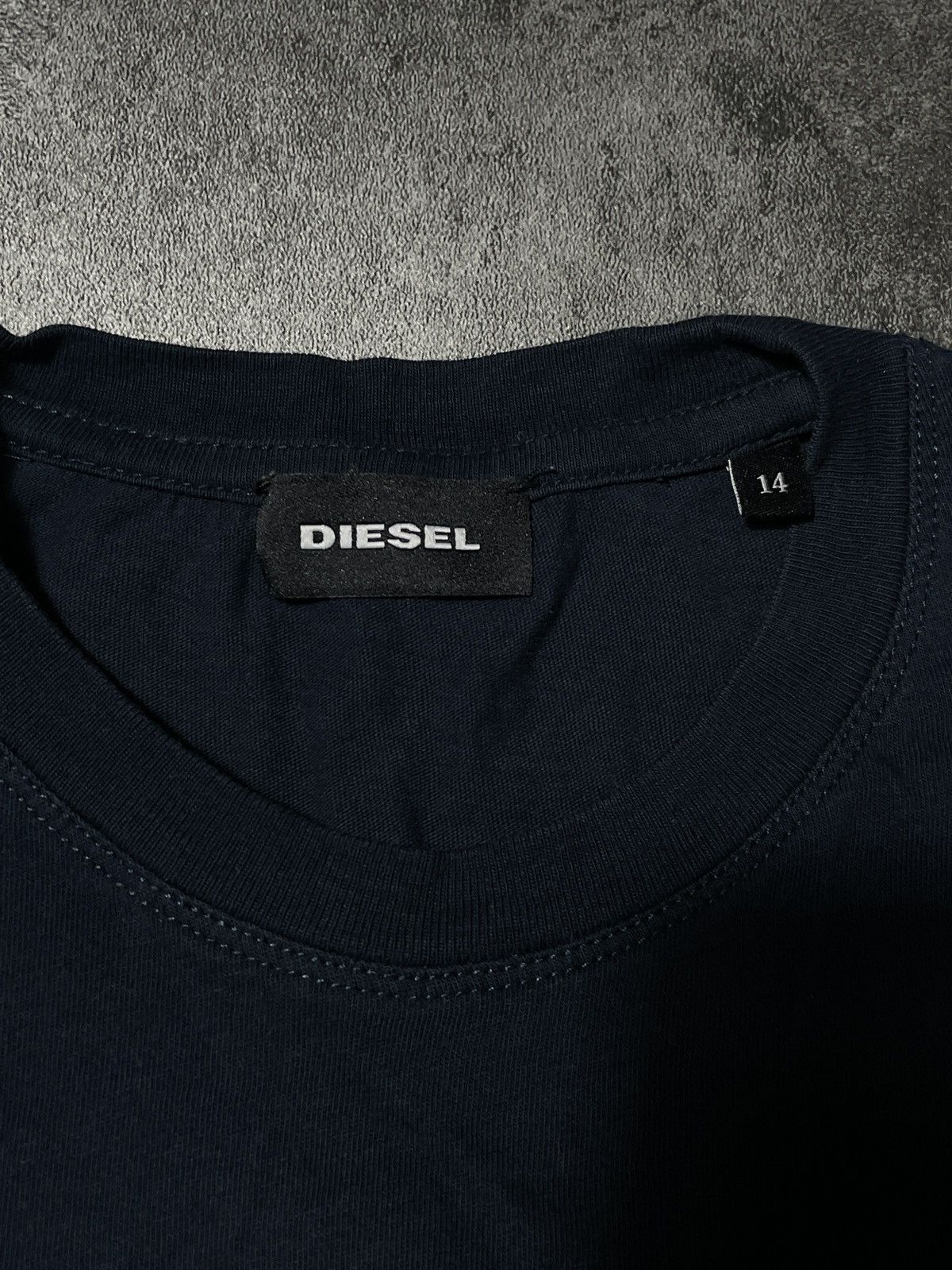 Diesel 🔥RARE🔥Diesel Vintage Tee Spellout Tiger Size US XS / EU 42 / 0 - 3 Thumbnail
