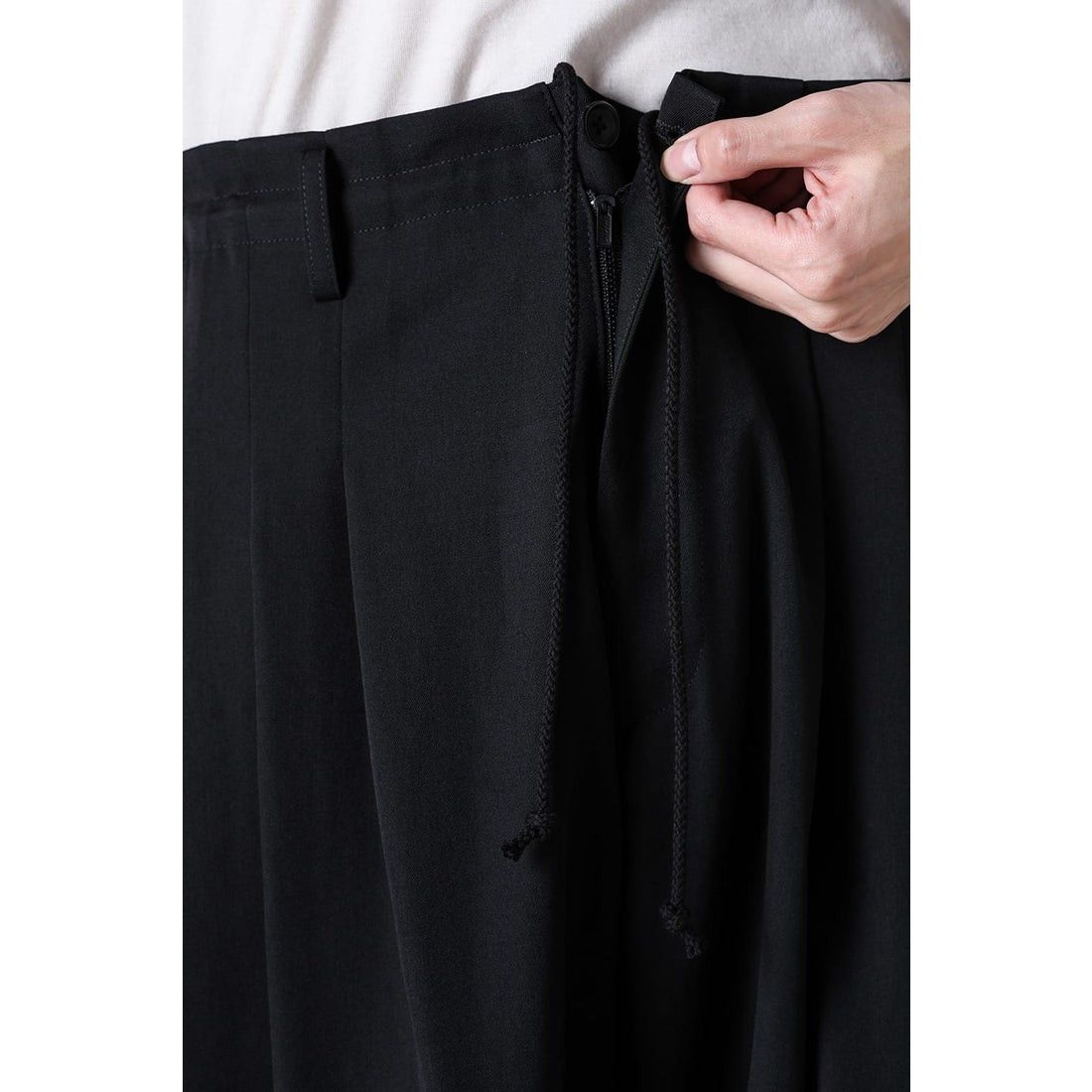 Yohji Yamamoto Yohji Yamamoto Pour Homme AW24 - Wool 8 Piece Tuck Pants Size US 32 / EU 48 - 9 Thumbnail