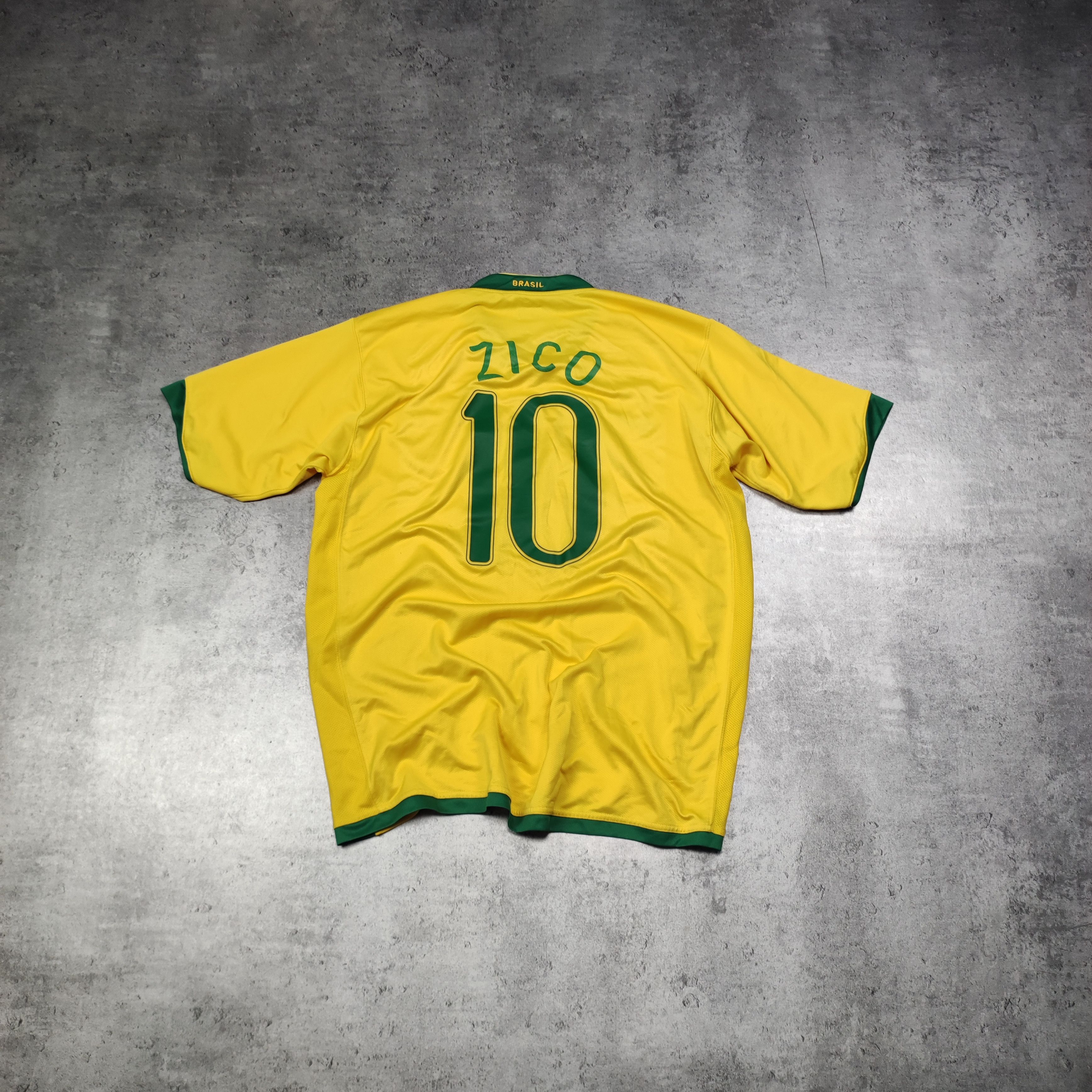 Nike RARE Vintage Brazil National Team x Nike Football Jersey Size US XL / EU 56 / 4 - 2 Thumbnail