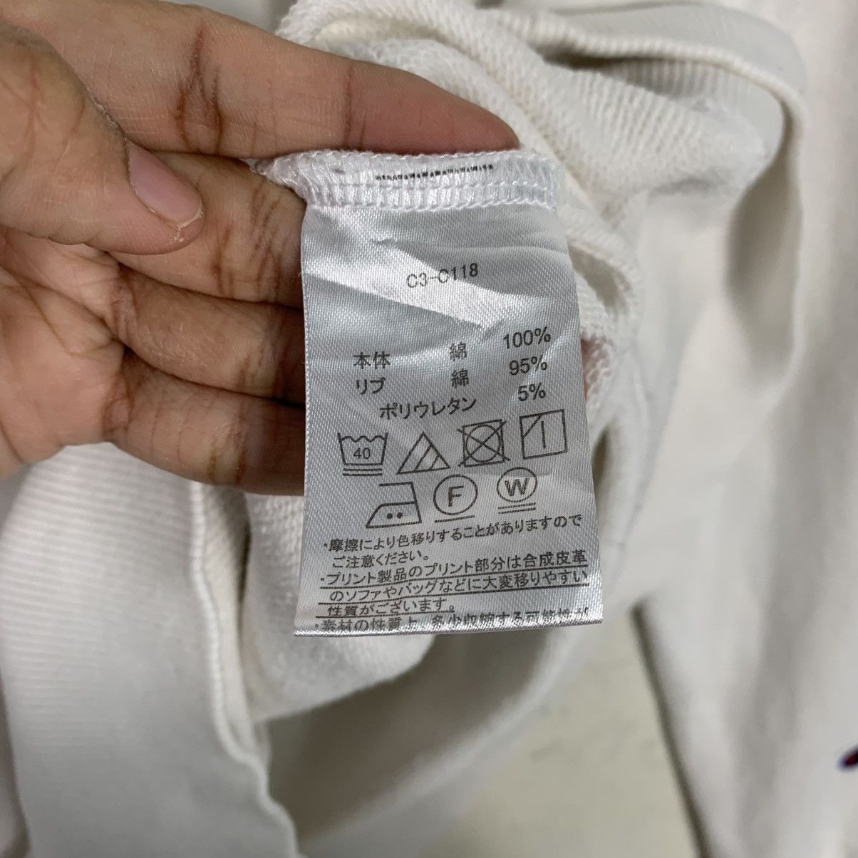 Champion Champion White Pullover Hoodie Size US M / EU 48-50 / 2 - 16 Thumbnail