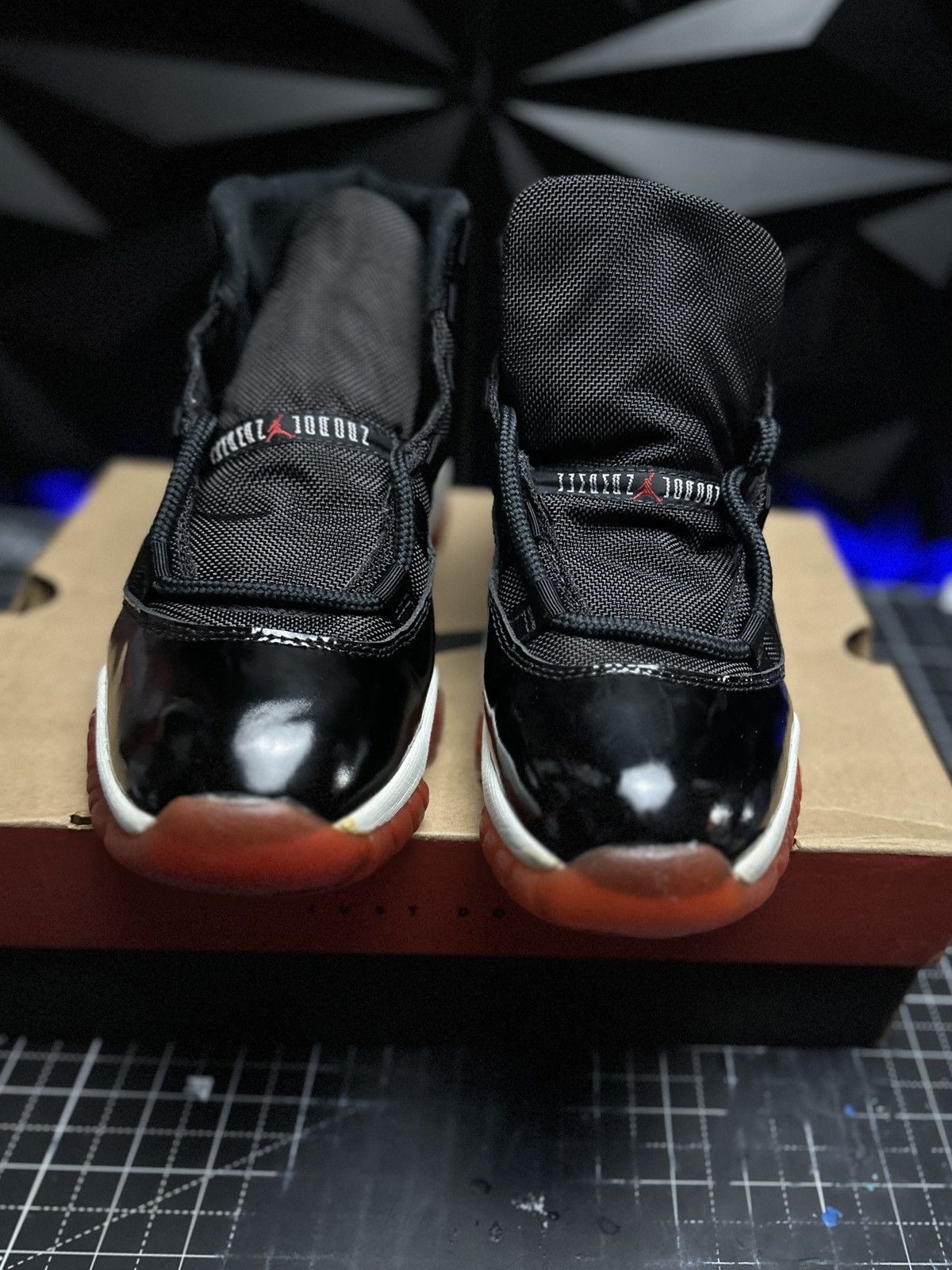 Jordan Brand Nike 1996 OG Jordan 11 Playoffs Bred Size 8 130245 062 Grailed