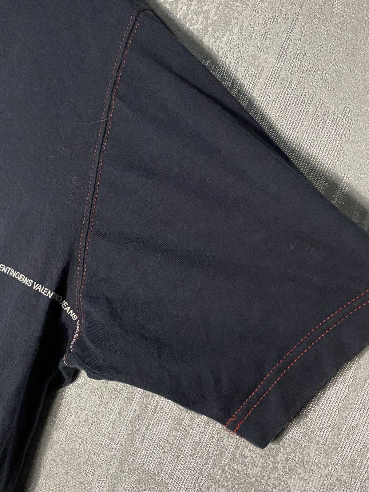 Valentino Vintage Valentino Red Label Jeans Logo T-shirt Kit Size US XXL / EU 58 / 5 - 9 Thumbnail