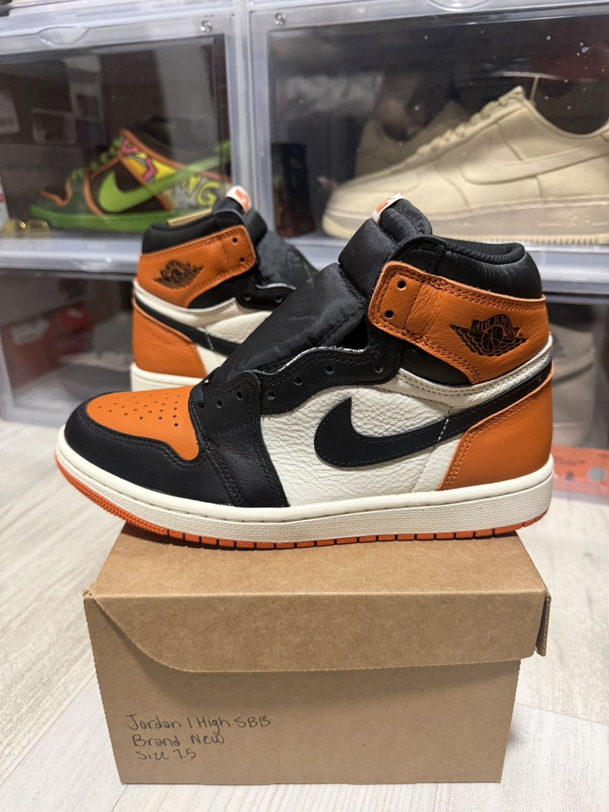 Jordan Brand Air Jordan 1 Retro High OG Shattered BackBoard Size US 7.5 / EU 40-41 - 1 Thumbnail