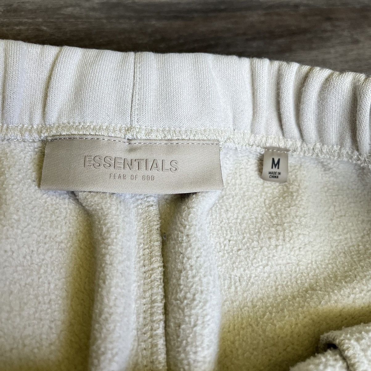 Essentials Fear of God FOG Essentials Wheat Cream Off White Sweatpants Size US 34 / EU 50 - 6 Thumbnail
