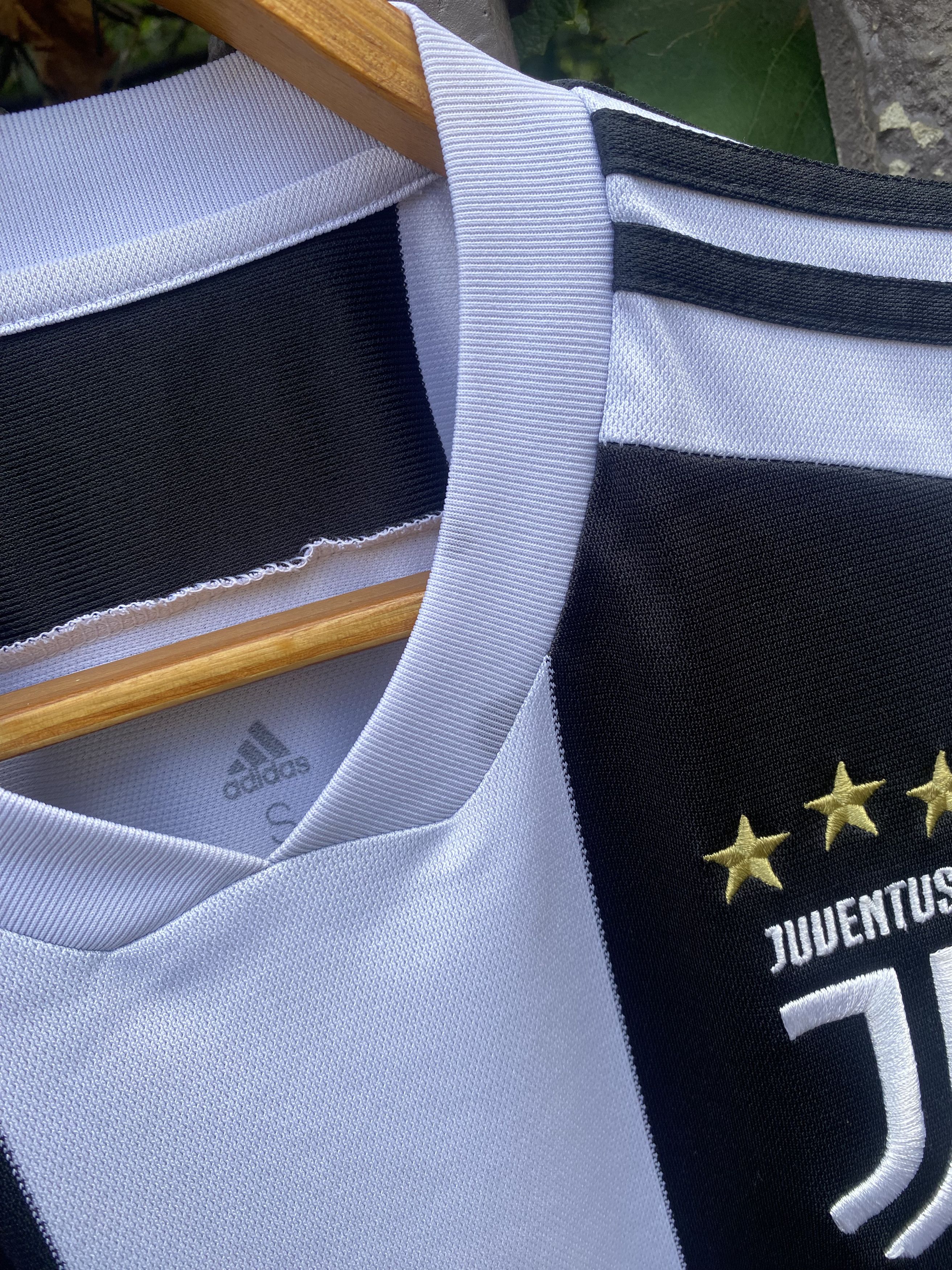 Adidas Juventus Home football shirt 18/19 Adidas Maglia Mens Size S Size US S / EU 44-46 / 1 - 8 Thumbnail