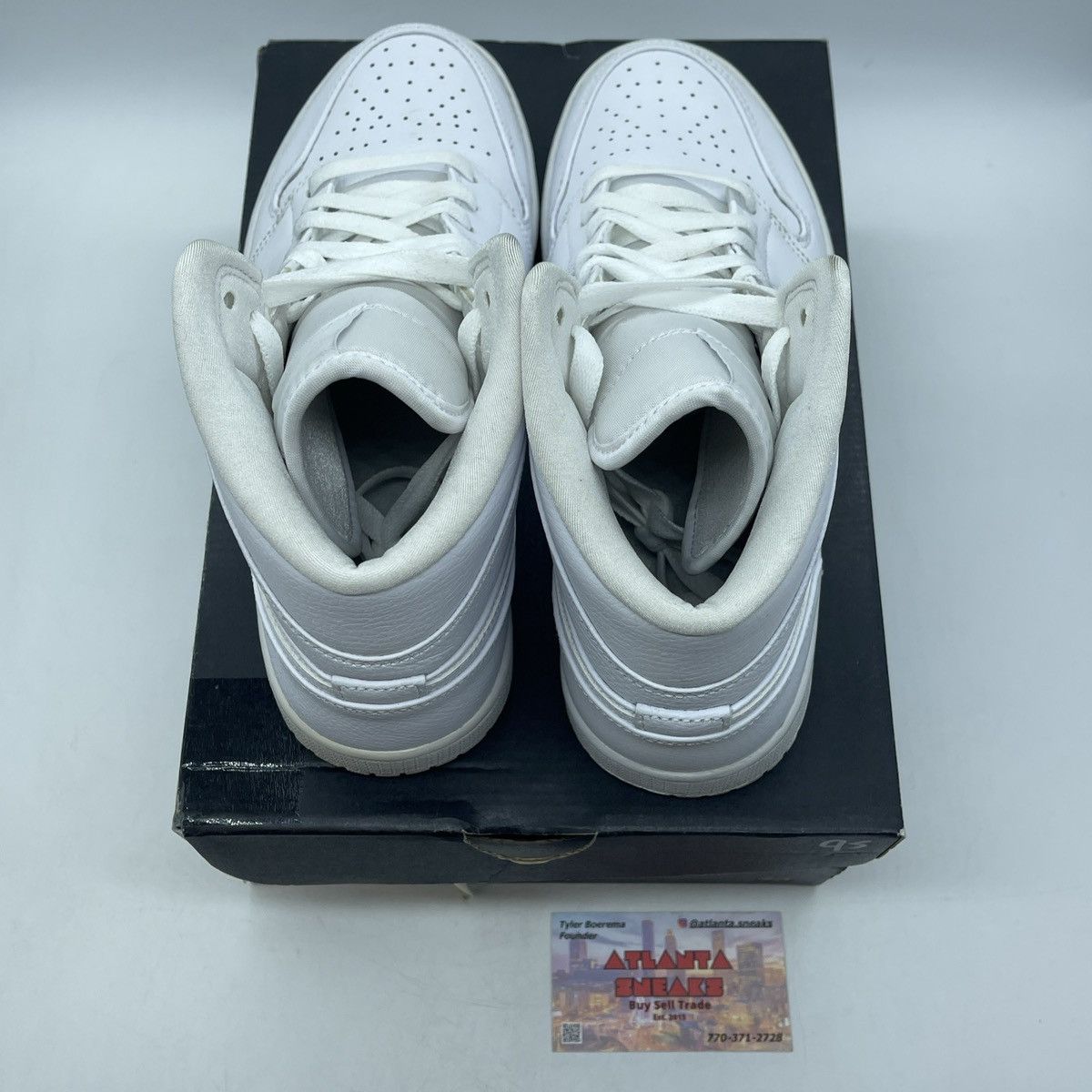 Jordan Brand Air Jordan 1 mid triple white Size US 8 / EU 41 - 6 Thumbnail