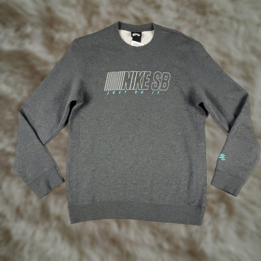 Nike Nike Sweater Mens Size Medium Gray SB Swoosh Casual Pullover Sweatshirt Size US M / EU 48-50 / 2 - 1 Thumbnail