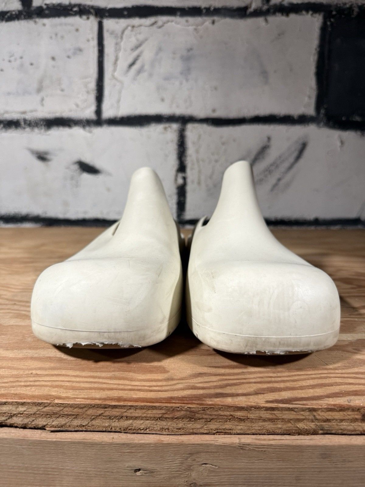 Bottega Veneta Bottega Veneta Puddle Clogs Rubber Mules Ivory Size 46 (12) Size US 12 / EU 45 - 2 Thumbnail
