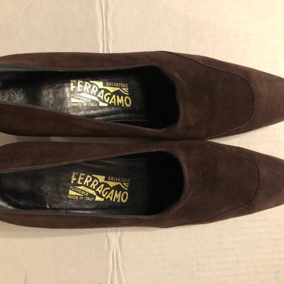 Salvatore Ferragamo women's leather suede pump size: 8.5 2AA