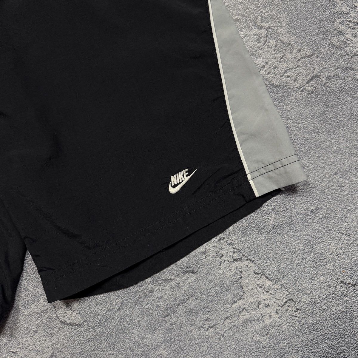 Nike × Vintage Nike Vintage Shorts Swoosh Logo Drill Size US 30 / EU 46 - 3 Thumbnail