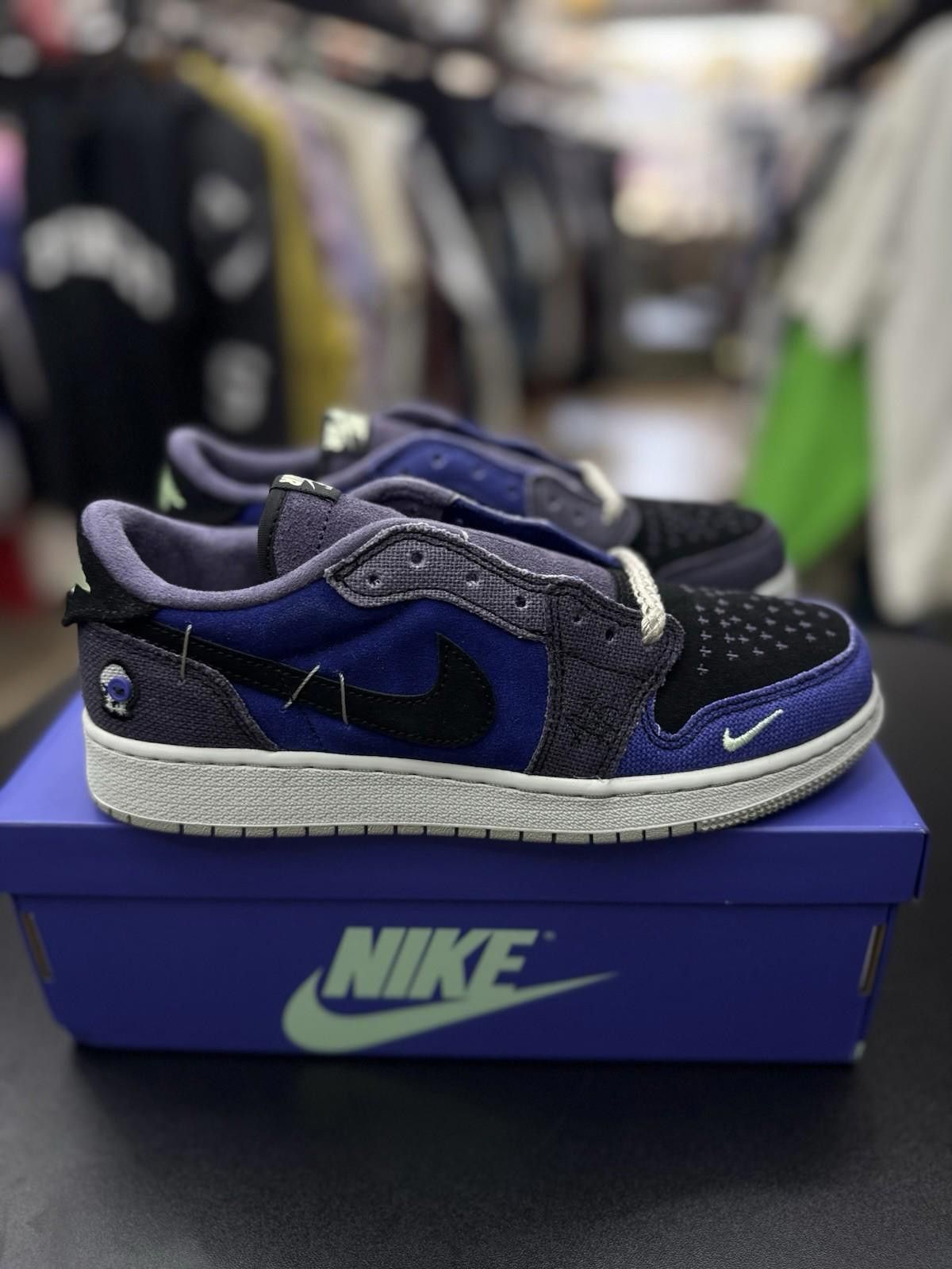 Jordan Brand 7Y Zion Williamson x Air Jordan 1 Retro OG Low Voodoo NEW Size US 7 / EU 40 - 1 Thumbnail