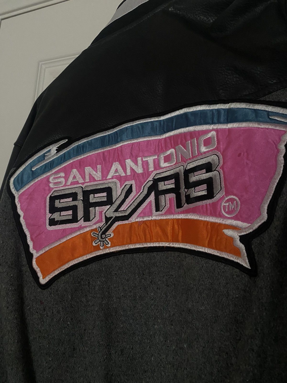 Vintage San Antonio Spurs 90's Vintage Varsity Jacket Size US XL / EU 56 / 4 - 5 Thumbnail