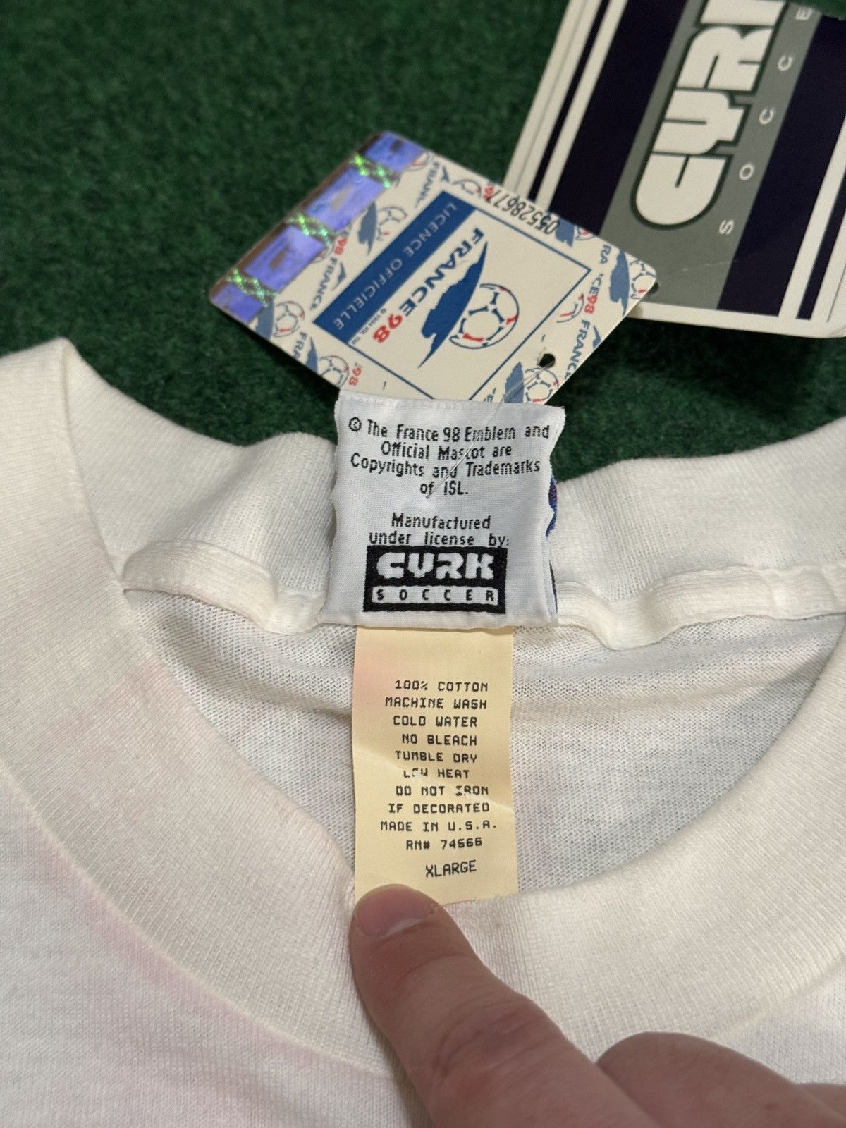 Vintage Fifa World Cup France England 90s National Team XL T Shirt Size US XL / EU 56 / 4 - 4 Thumbnail