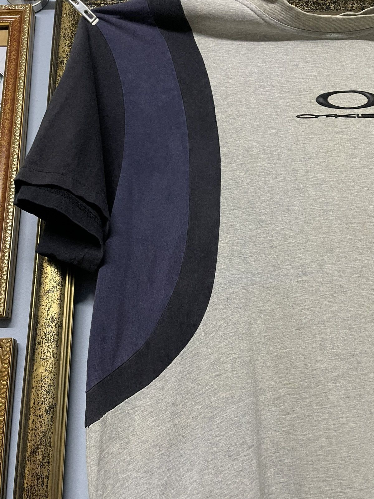 Oakley Vintage 90s Designer Oakley Distressed Tshirt Software Size US XXL / EU 58 / 5 - 6 Thumbnail