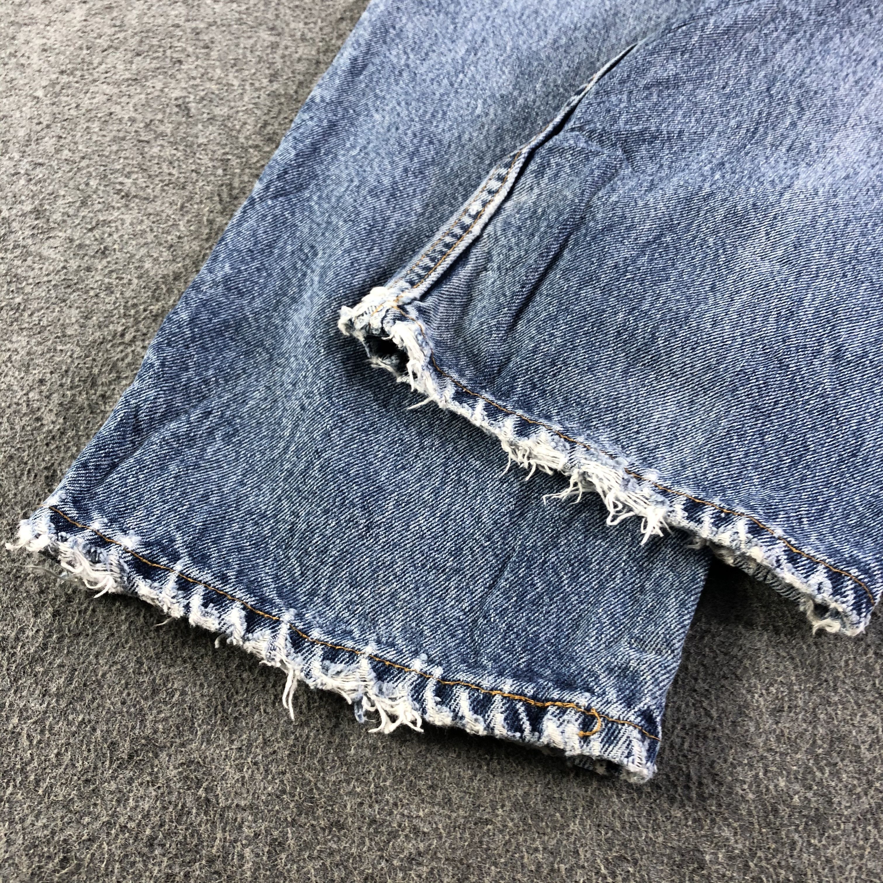 Levi's Vintage 90s Blue Wash Levis 505 Jeans-J3073 Size US 35 - 6 Thumbnail
