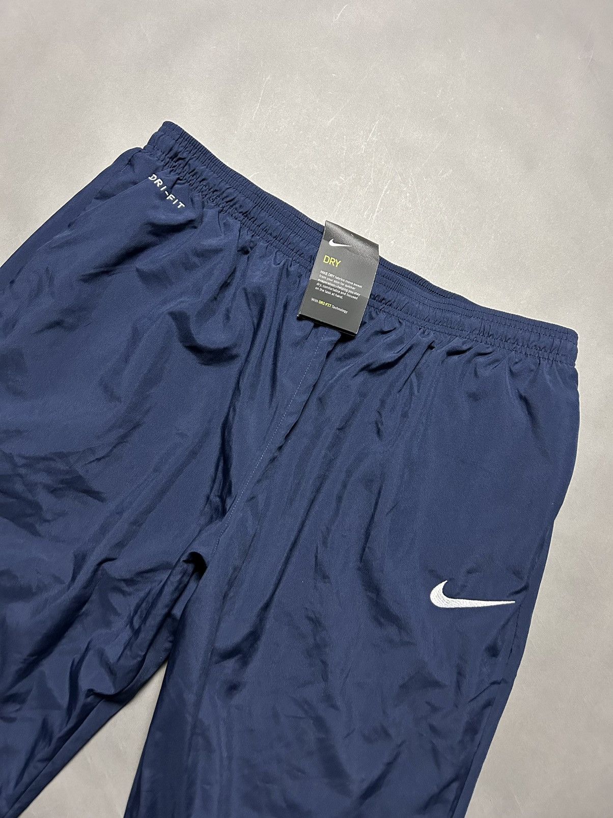 Nike × Vintage Nike navy nylon track pants small swoosh drill Y2K Size US 36 / EU 52 - 2 Thumbnail