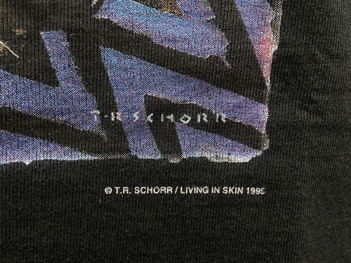 Fruit Of The Loom Vintage 90s T.R.SCHORR Living in Skin Art ACDC Tour TShirt Size US M / EU 48-50 / 2 - 5 Thumbnail