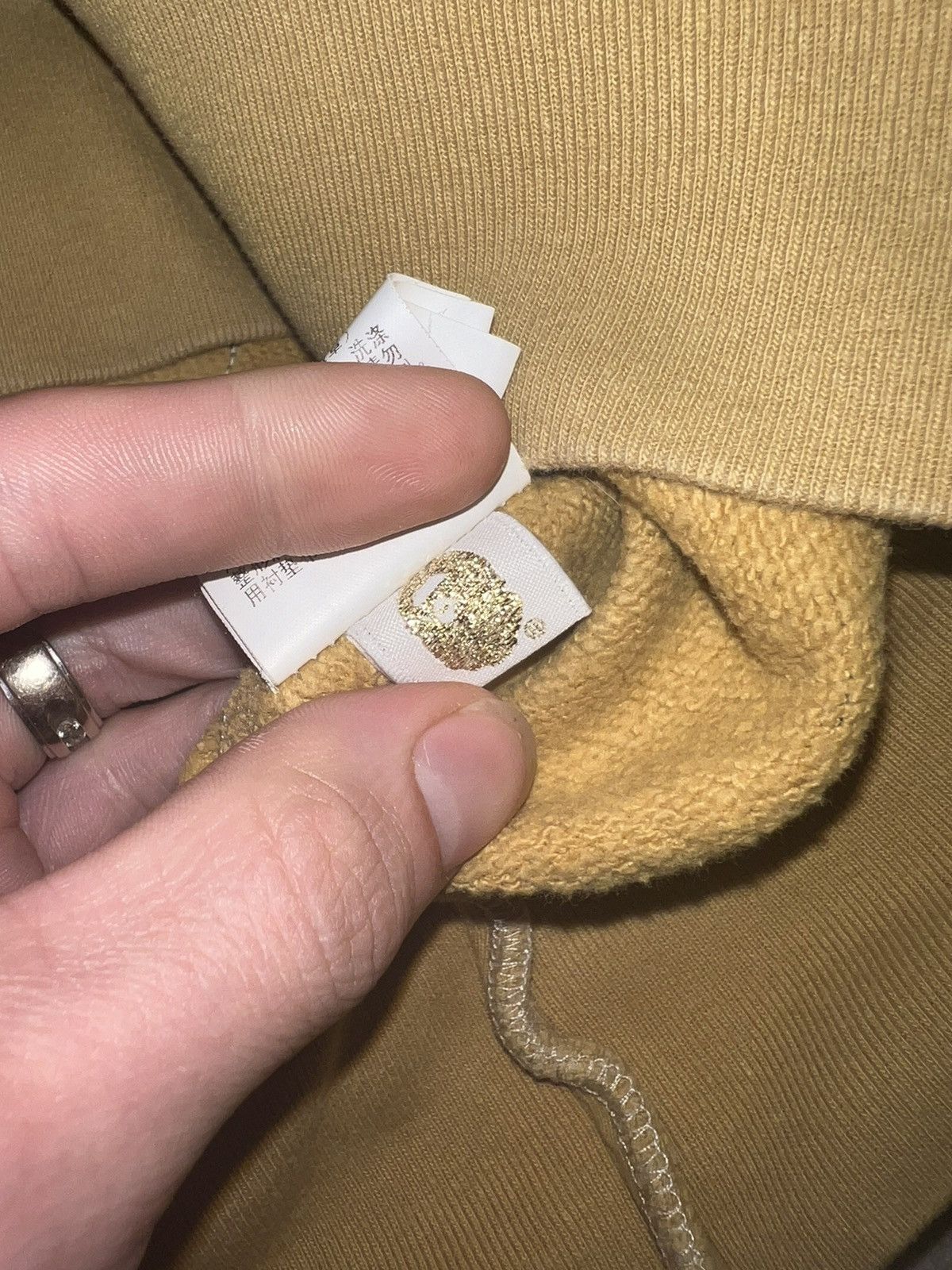 Bape 1st Camo Shark Crewneck Size US M / EU 48-50 / 2 - 7 Thumbnail