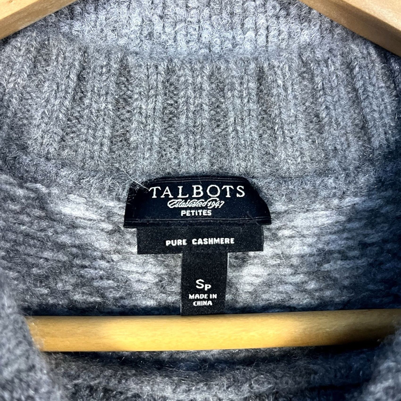 Talbots Talbots Gray Fair Isle Cashmere Crewneck 3/4 Sleeve Sweater Women’s Small Petite S Crew Neck Pullover Cashmere Women Size S / US 4 / IT 40 - 3 Thumbnail