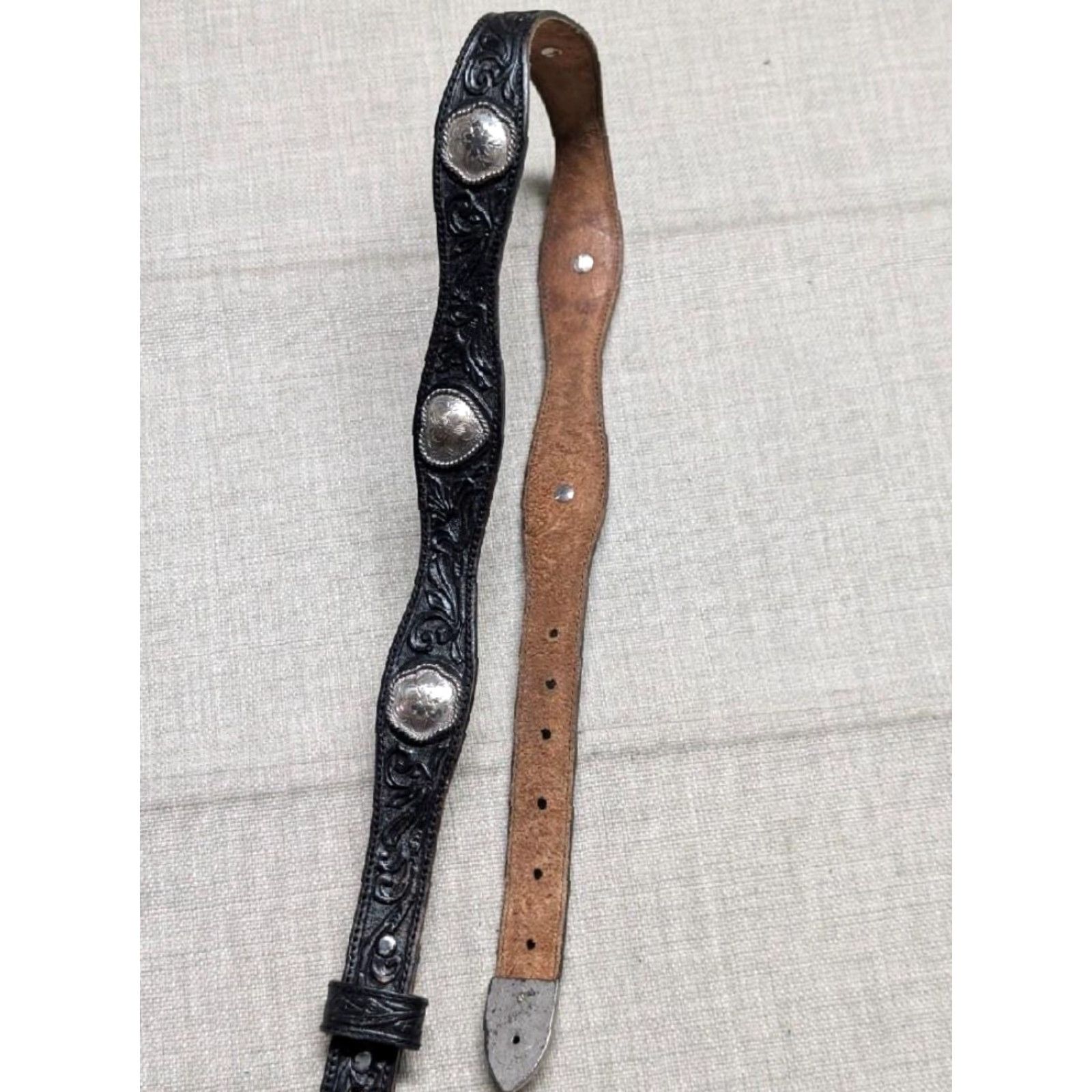 Tony Lama VINTAGE Tony Lama Western Belt Unisex Adults 30 Leather Tooled Concho Hearts Southwestern Black Belt 1-3/8" USA Made Size 30 - 2 Thumbnail