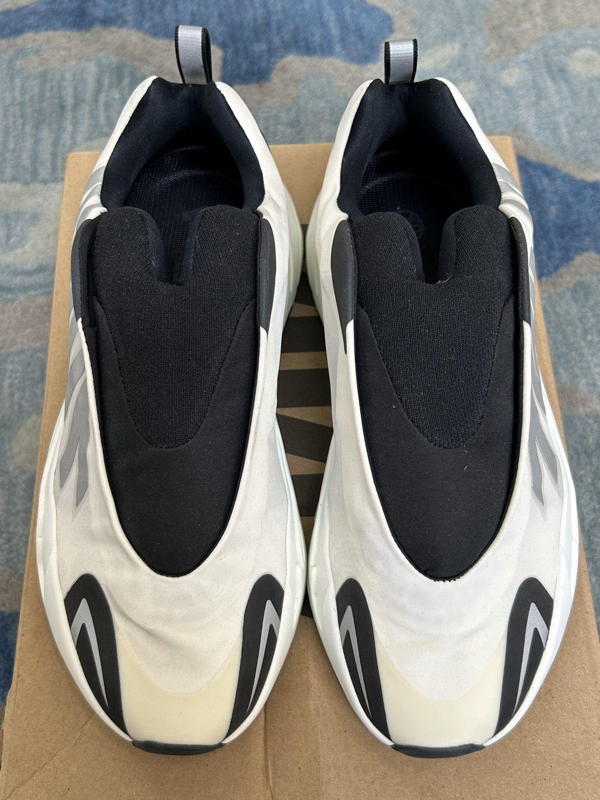Yeezy Adidas Yeezy boost 700 mnvn laceless analog Size US 8 / EU 41 - 5 Thumbnail