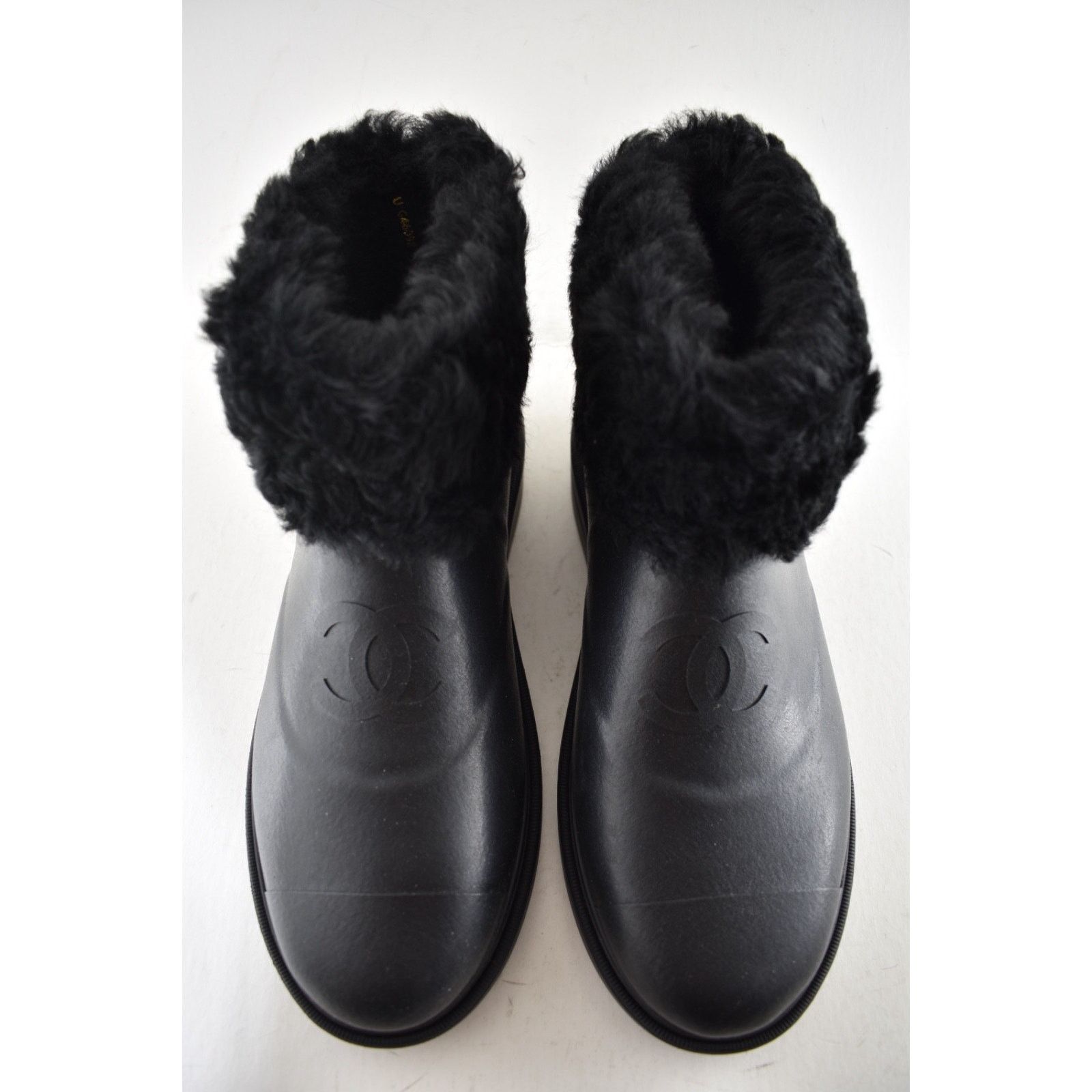 Chanel Chanel 24K Black Shearling Rubber CC Ankle Rain Boots 42 Size US 11 / IT 41 - 2 Thumbnail