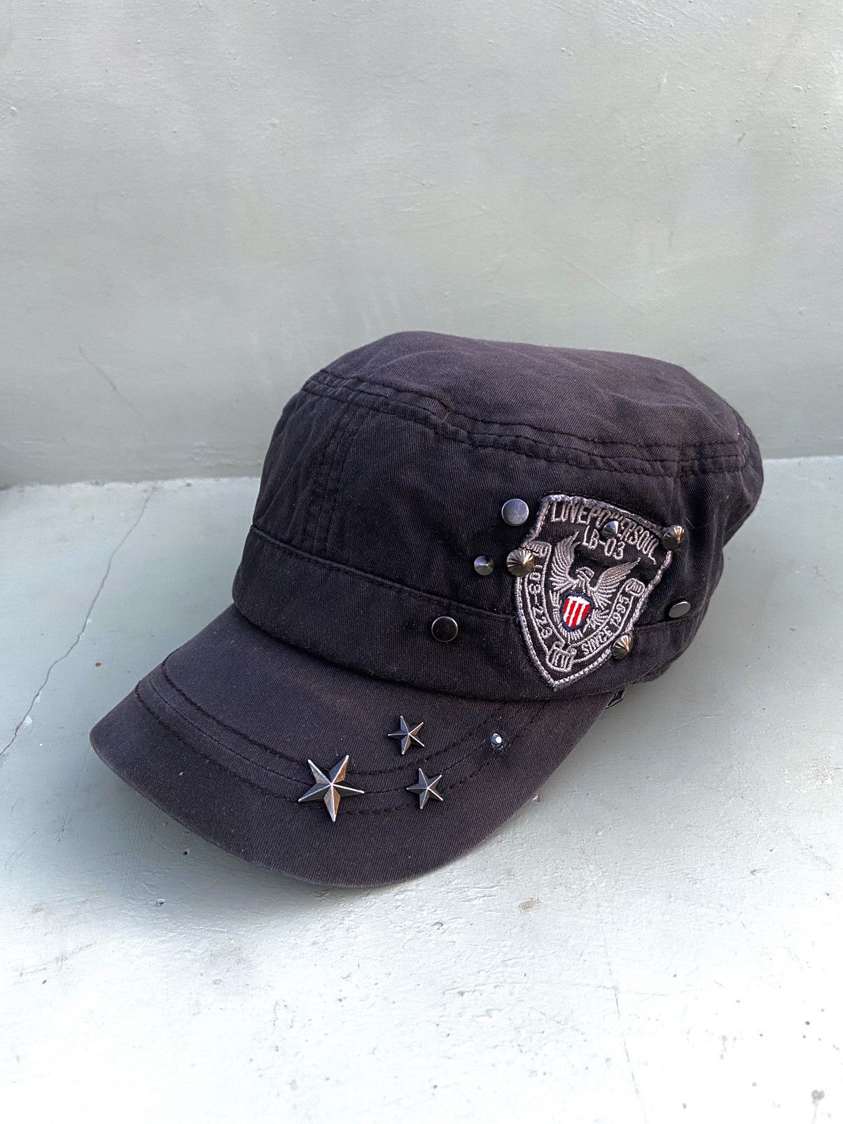 If Six Was Nine 2000s love power soul button star studded patrol hat Size ONE SIZE - 2 Thumbnail