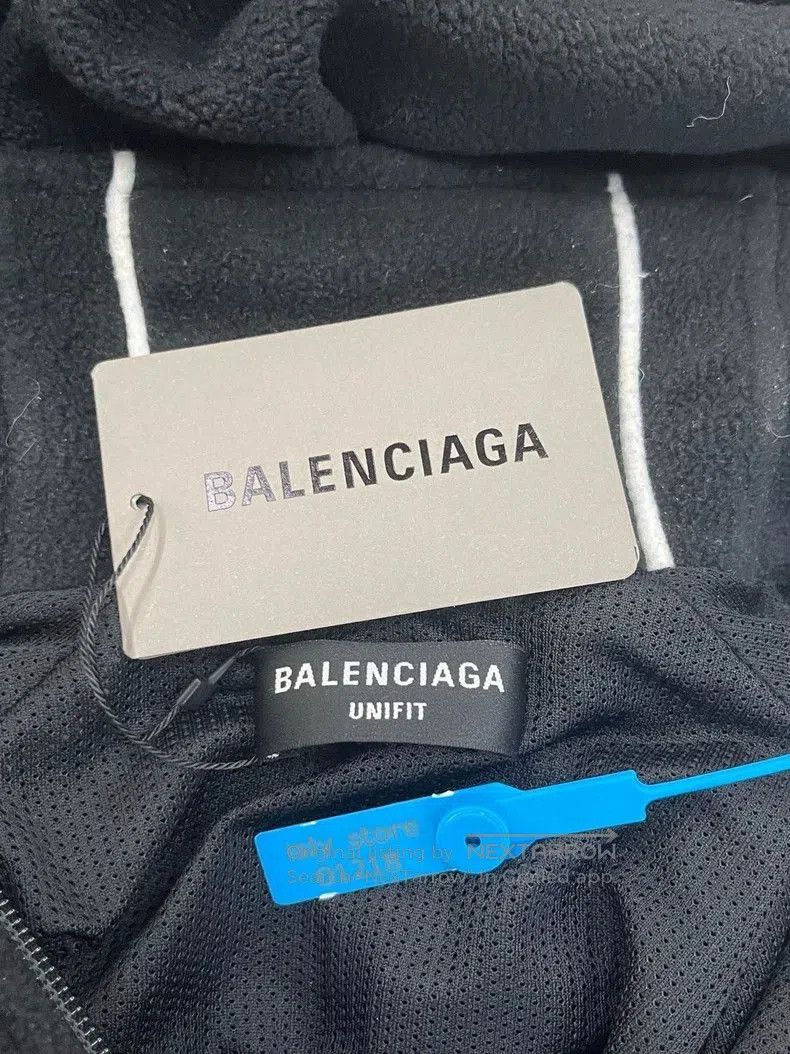 Balenciaga Balenciaga Coral Fleece Logo Jacket. Size US XL / EU 56 / 4 - 4 Thumbnail