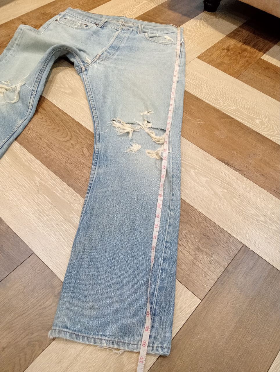 Levi's Vintage Clothing VINTAGE LEVI'S 501 BLUE DISTRESSED DENIM JEANS Size US 36 / EU 52 - 20 Thumbnail