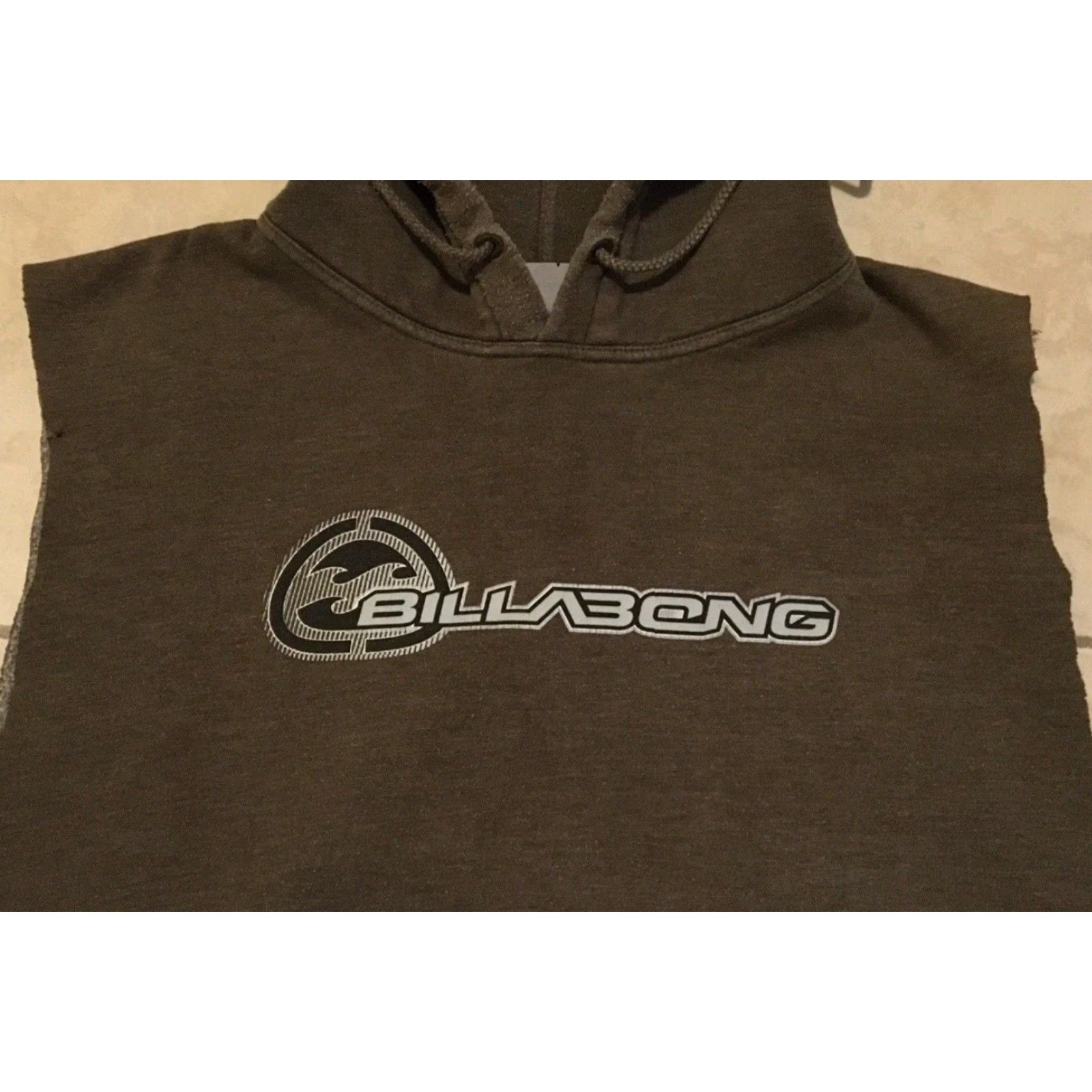 Quiksilver VINTAGE Billabong Faded Distressed Cut Off Hoodie M Surf Skate Grunge Gotcha 90s Y2K Size US M / EU 48-50 / 2 - 5 Thumbnail