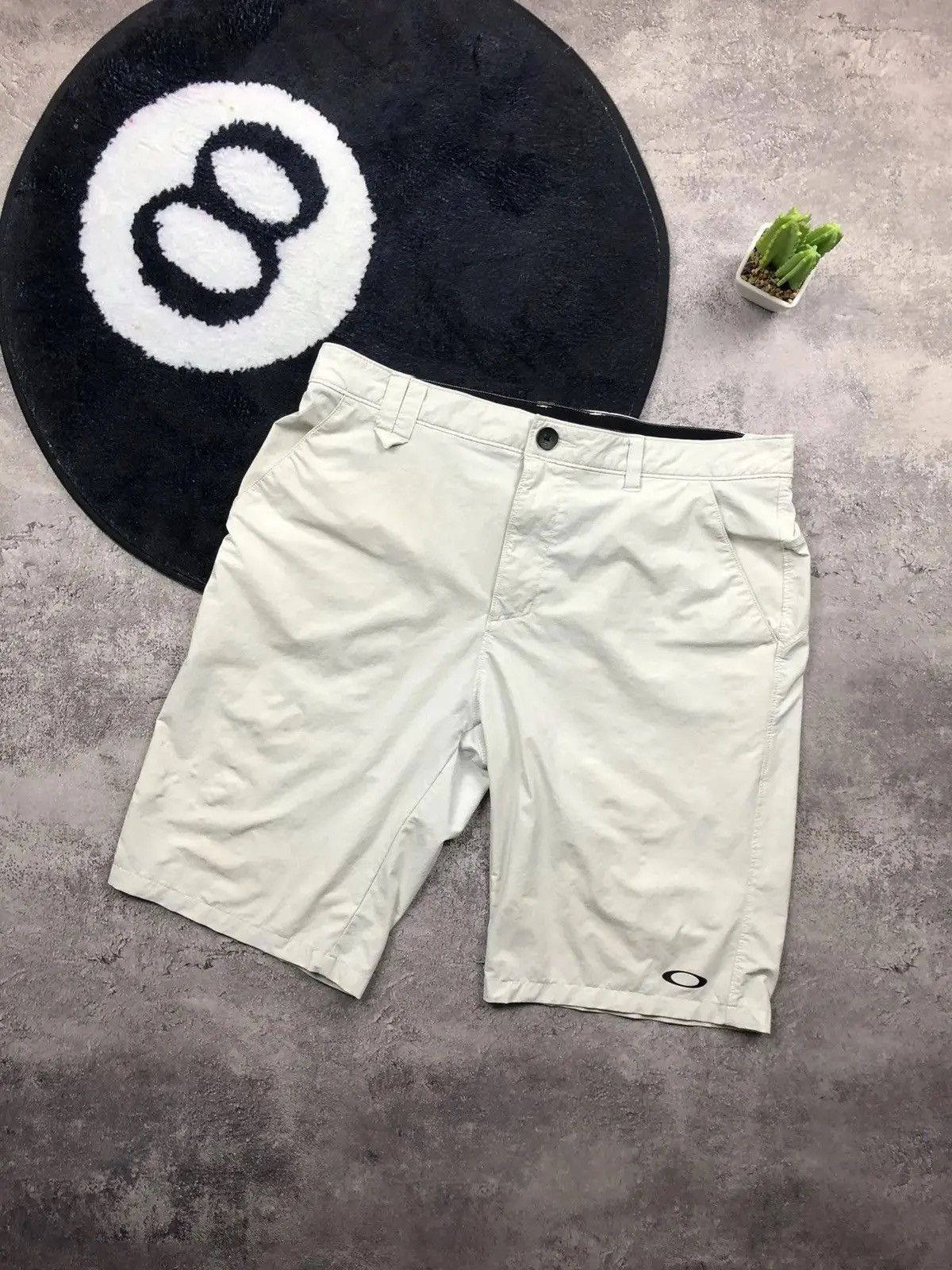 Oakley OAKLEY Hype Streetwear Outdoor Gorpcore Shorts Mini Logo Size US 32 / EU 48 - 1 Thumbnail