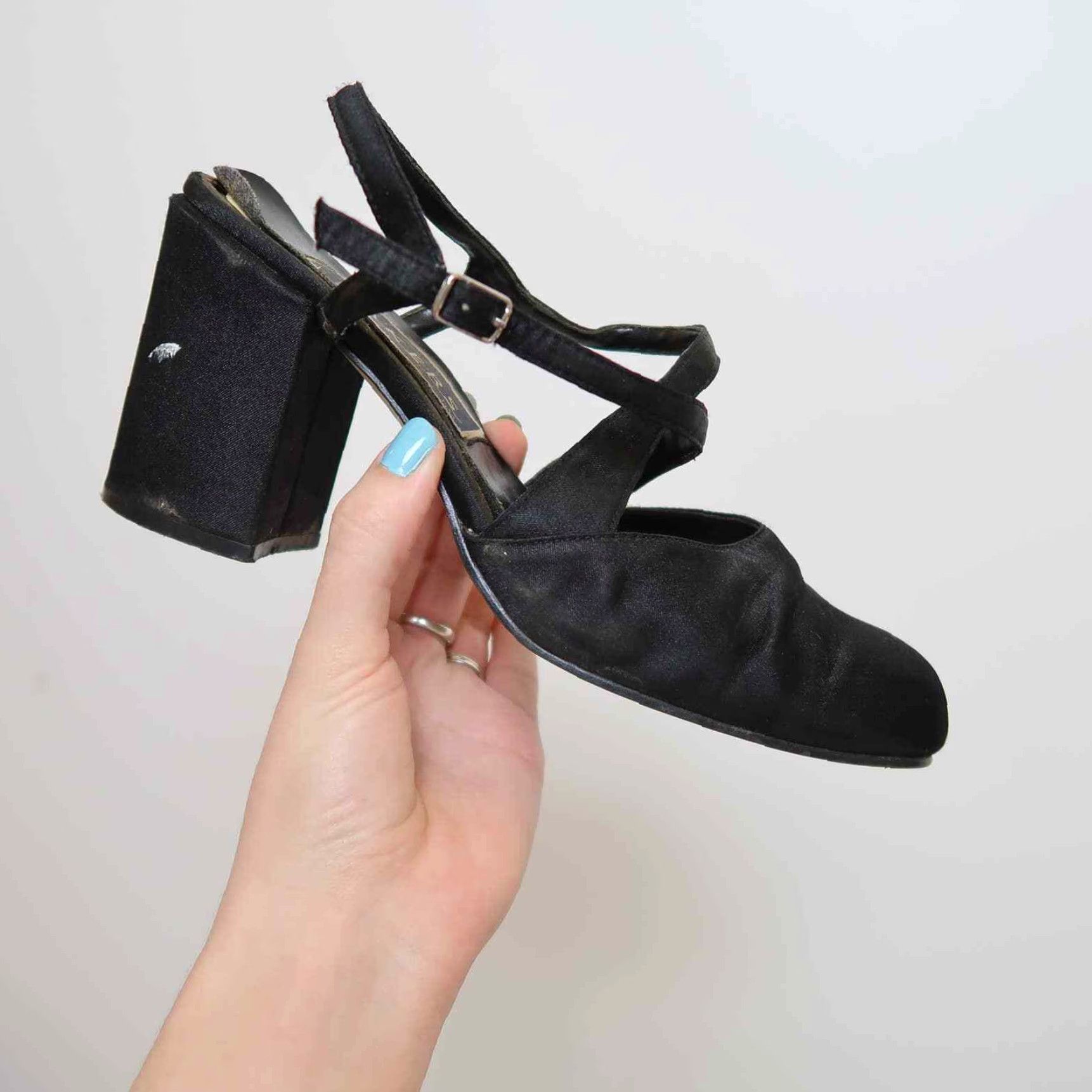 Vintage VINTAGE Bakers chunky satin strappy heels Heels Size 9 Black 1990s Party Mens/Womens Size US 9 / IT 39 - 4 Thumbnail