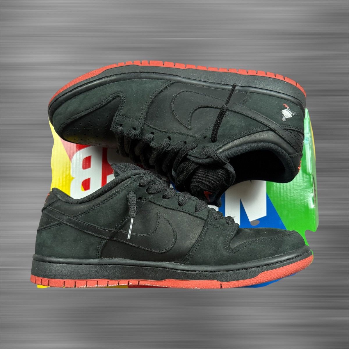 Nike 2017 Jeff Staple x Dunk Low Pro SB ‘Black Pigeon’ Size US 9.5 / EU 42-43 - 3 Thumbnail