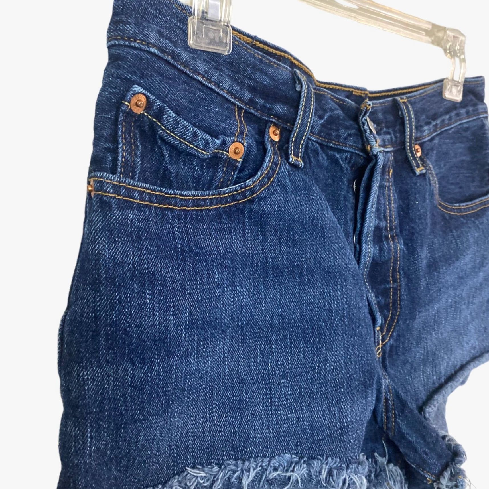 Levi's VINTAGE Levi's 501 Cut Off Button Fly Blue Denim Jean Shorts Womens 27 Size 27 Denim Blue 5-Pocket Womens Short Size 27" / US 4 / IT 40 - 4 Thumbnail