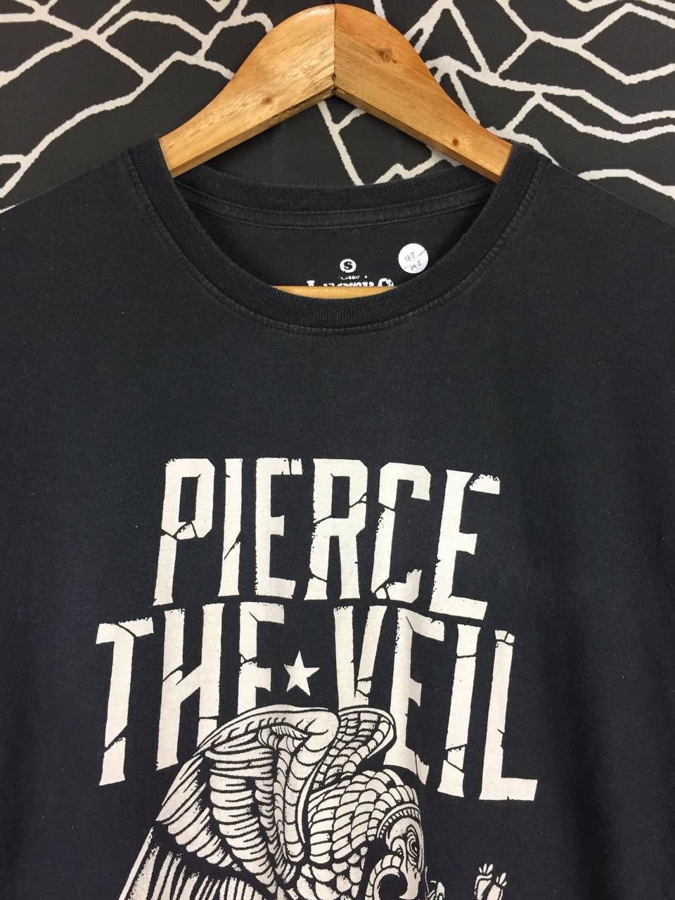 Band Tees Pierce The Veil Rock Band Established MMV Tee Size US S / EU 44-46 / 1 - 3 Thumbnail