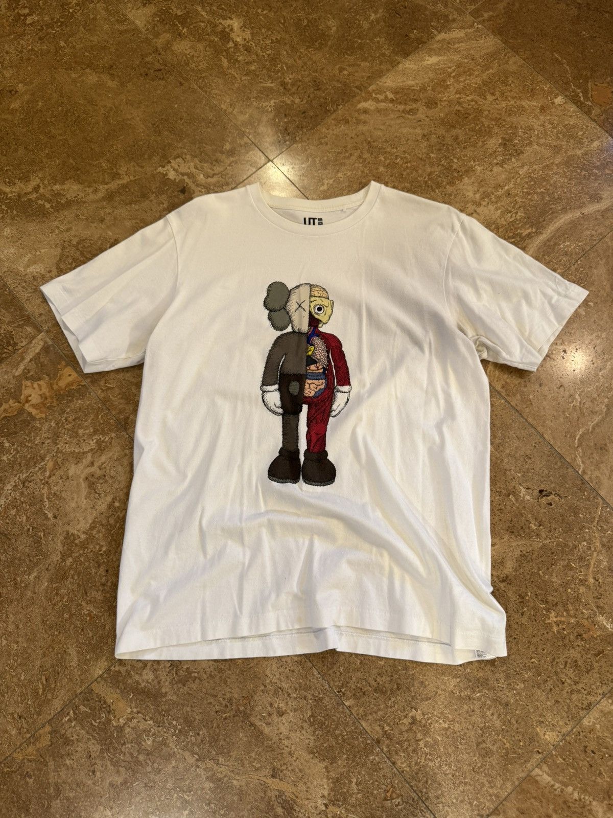 Kaws × Uniqlo Kaws Flayed Tee Size US L / EU 52-54 / 3 - 1 Thumbnail