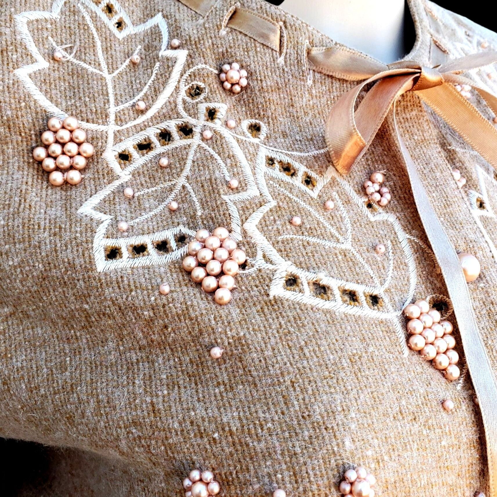 Vintage Vintage 90s Pearl Embellished Wool Cardigan Jacket Beige Rib Size S / US 4 / IT 40 - 5 Thumbnail