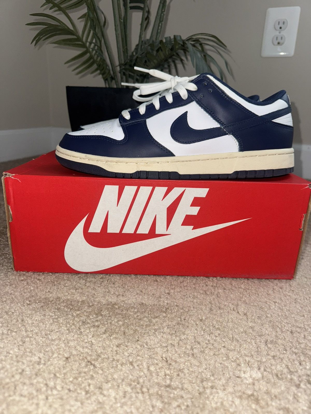 Nike Nike Dunk White/Navy - Sz.10 - 9/10 Condition Size US 10 / EU 43 - 3 Thumbnail