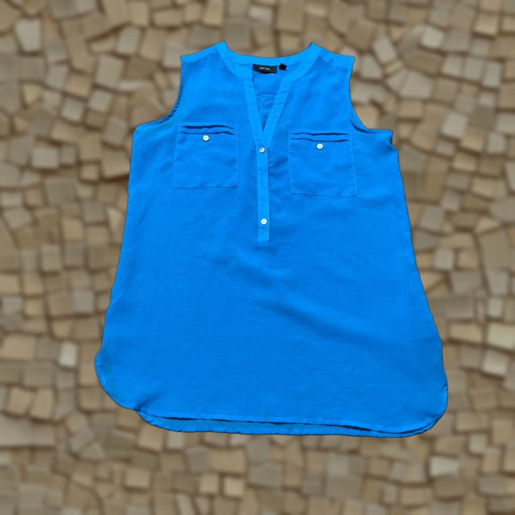 Apt. 9 Apt.9 Shirt Women's Small Blue Sleeveless V-Neck T-Shirt Pullover Casual Modern Basic Regular Fit Womens Small Blue Sleeveless V-Neck Shirt Size S / US 4 / IT 40 - 1 Thumbnail