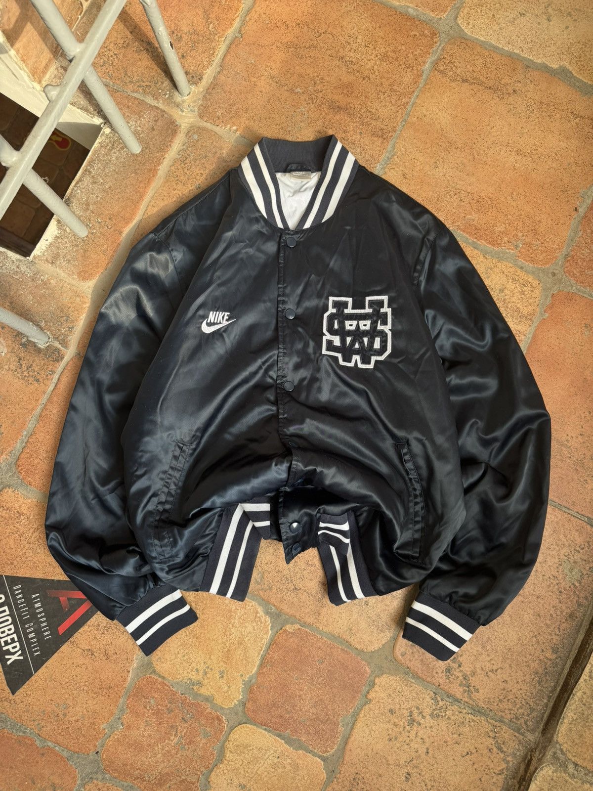 Nike Nike Sportswear Varsity Bomber Jacket Y2K 00ss Size US L / EU 52-54 / 3 - 2 Thumbnail