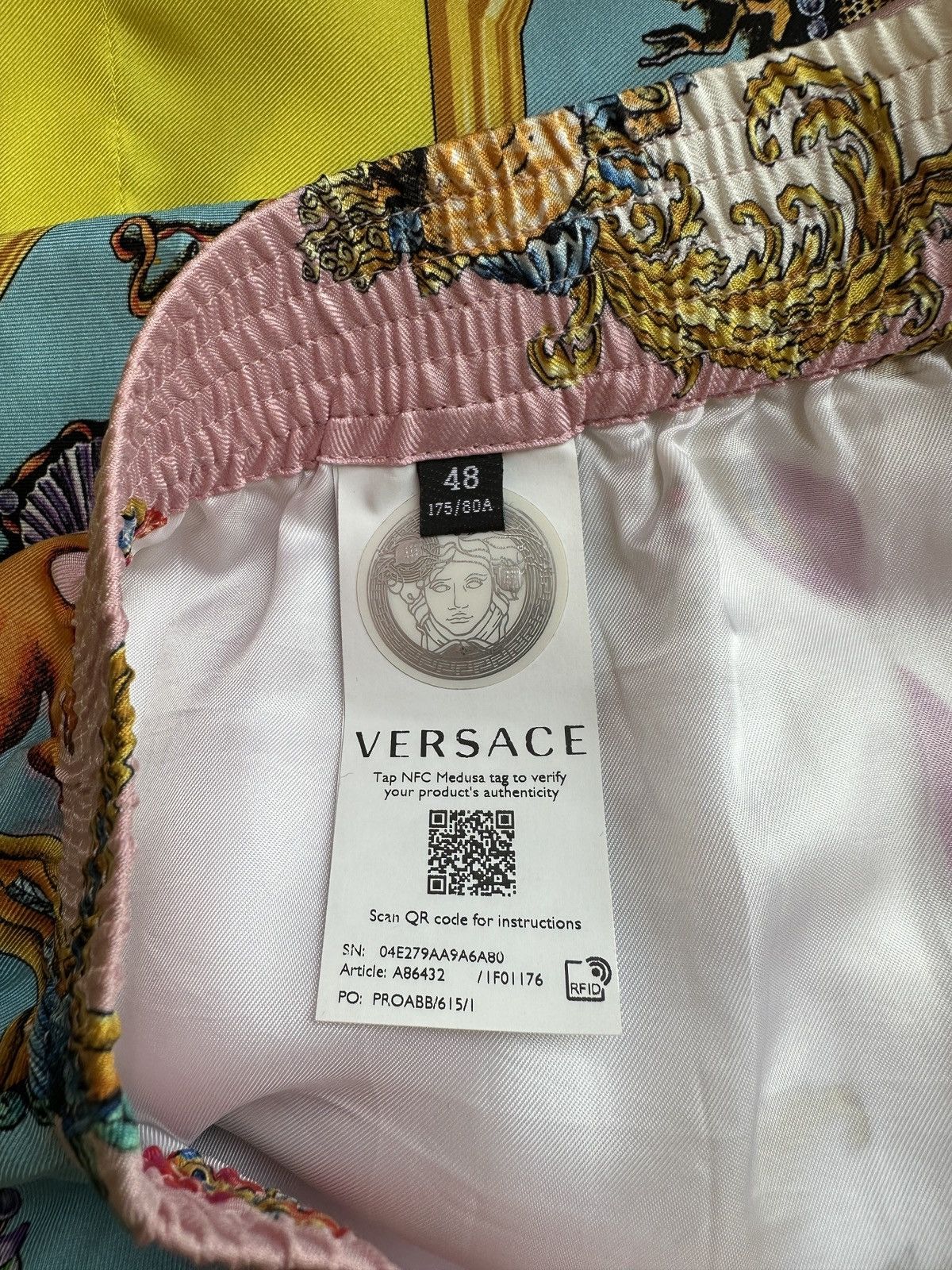 Versace Versace Trésor de la Mer SS2019 shorts Size US 32 / EU 48 - 8 Thumbnail