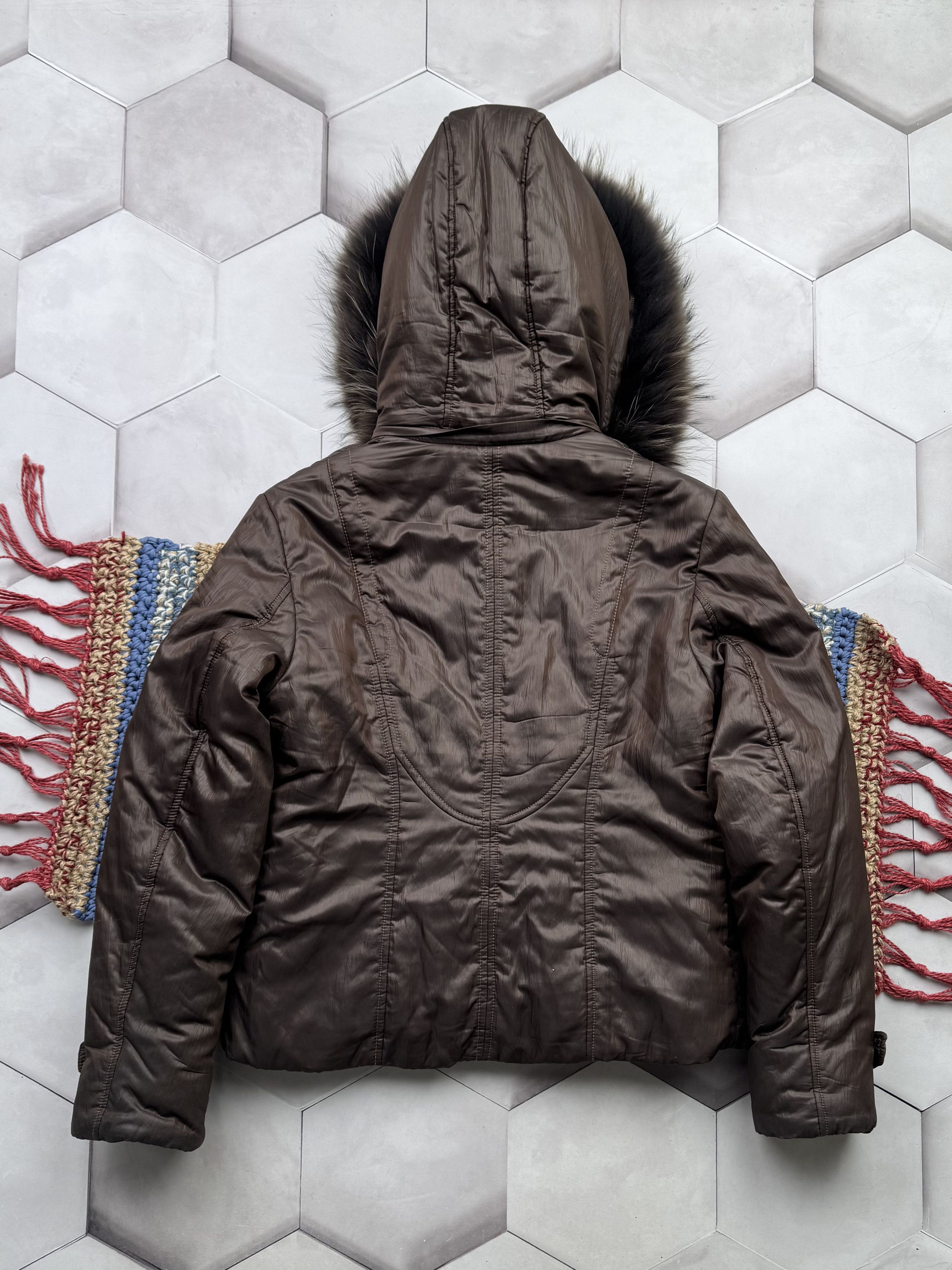 Vintage Vintage Cropped Jacket With Fur Hood (E4) Size US S / EU 44-46 / 1 - 12 Thumbnail
