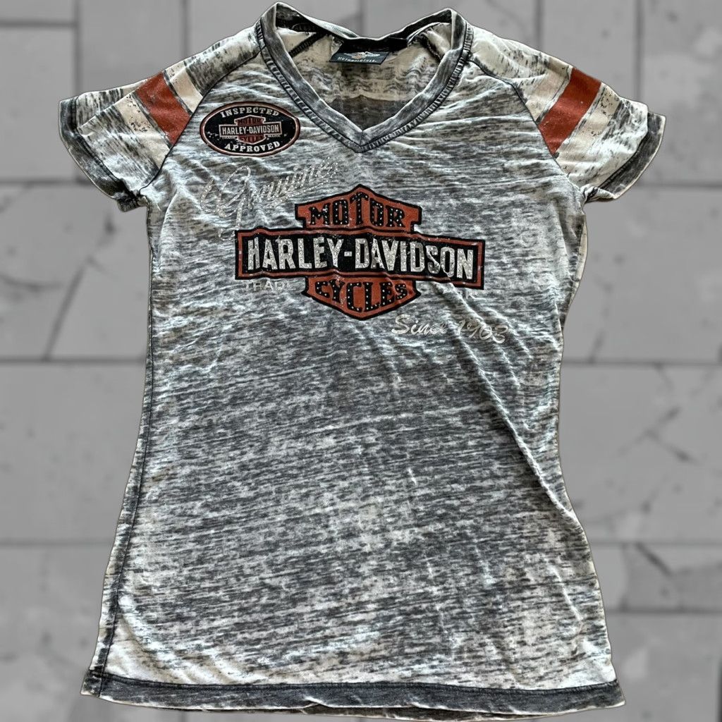 Harley Davidson Harley-Davidson Gray V-Neck Graphic Tee Womens Size M Shirt Mens? Size M / US 6-8 / IT 42-44 - 1 Thumbnail