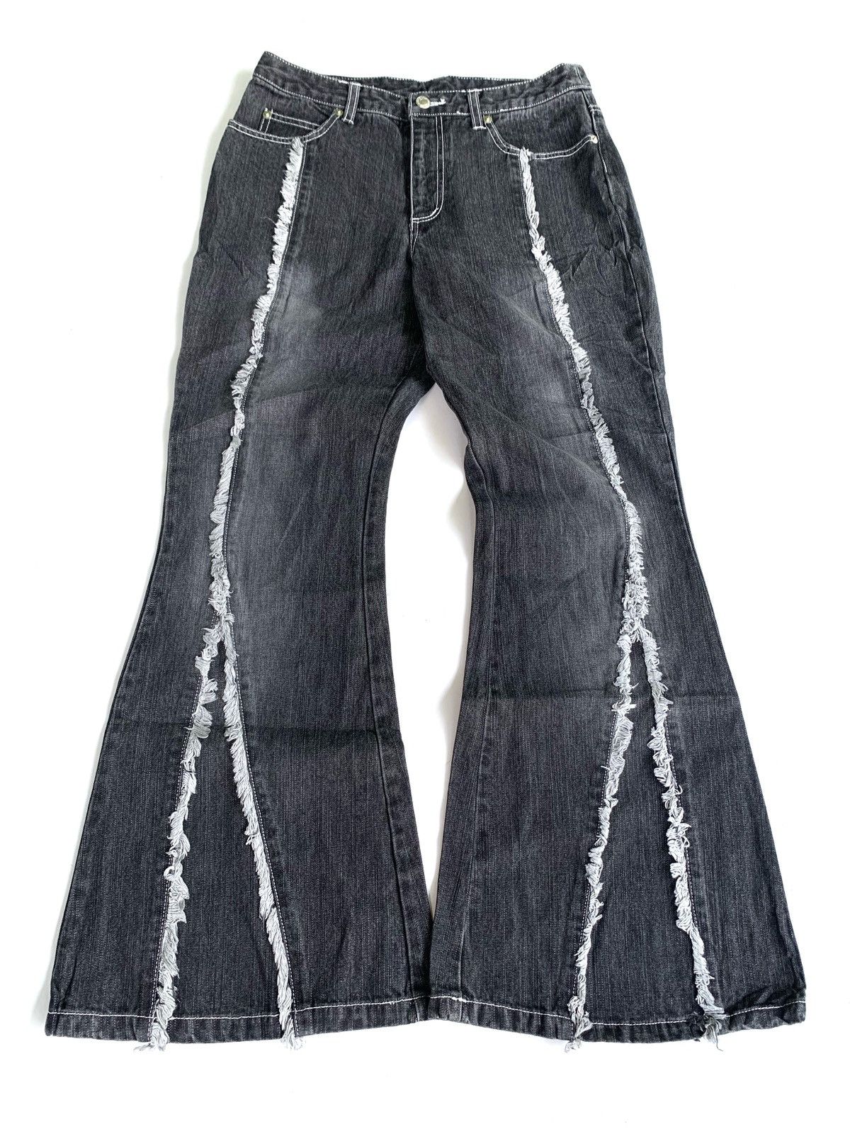 If Six Was Nine × Japanese Brand × Le Grande Bleu (L.G.B.) 2000s Japanese Brand Frayed-seam Super Flared Jeans Size US 30 / EU 46 - 1 Thumbnail
