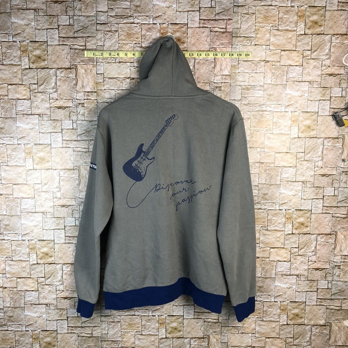 Japanese Brand Marlboro X Freaks Store Grey Hoodie sweatshirt #A830 Size US L / EU 52-54 / 3 - 1 Thumbnail