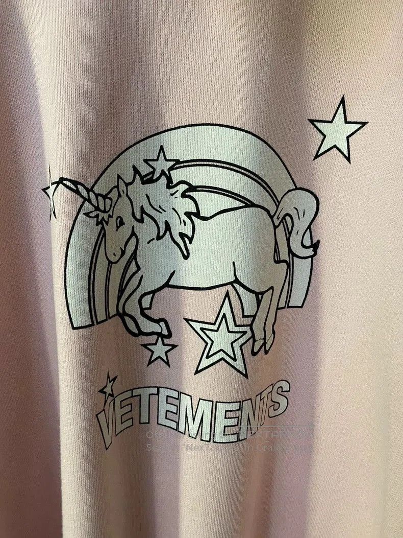 Vetements Vetements Pink Unicorn Hoodie. Size US XS / EU 42 / 0 - 4 Thumbnail