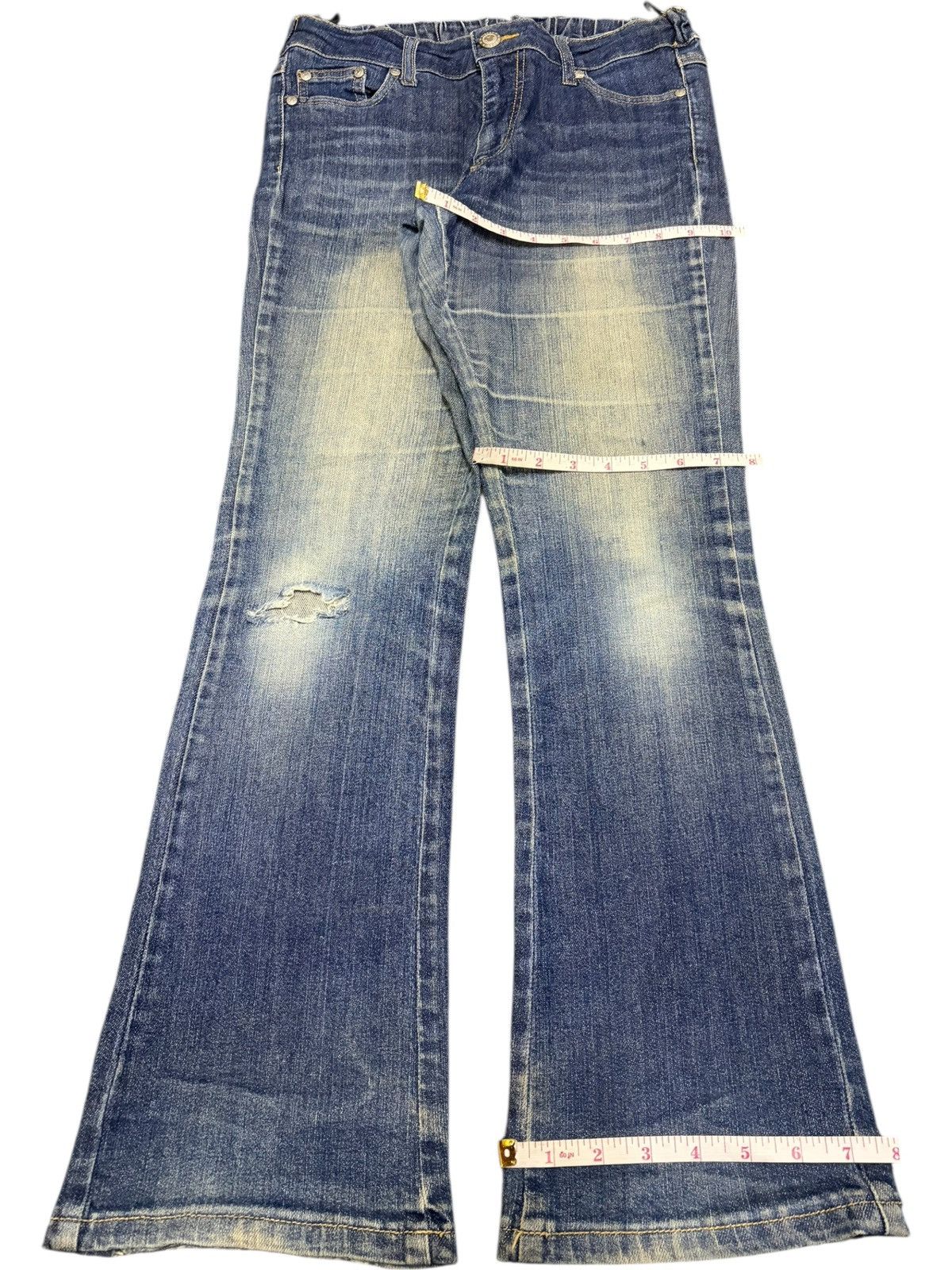 Disney Vintage Disney Embroidered Mud Wash Distressed Flare Jeans Size 28" / US 6 / IT 42 - 8 Thumbnail