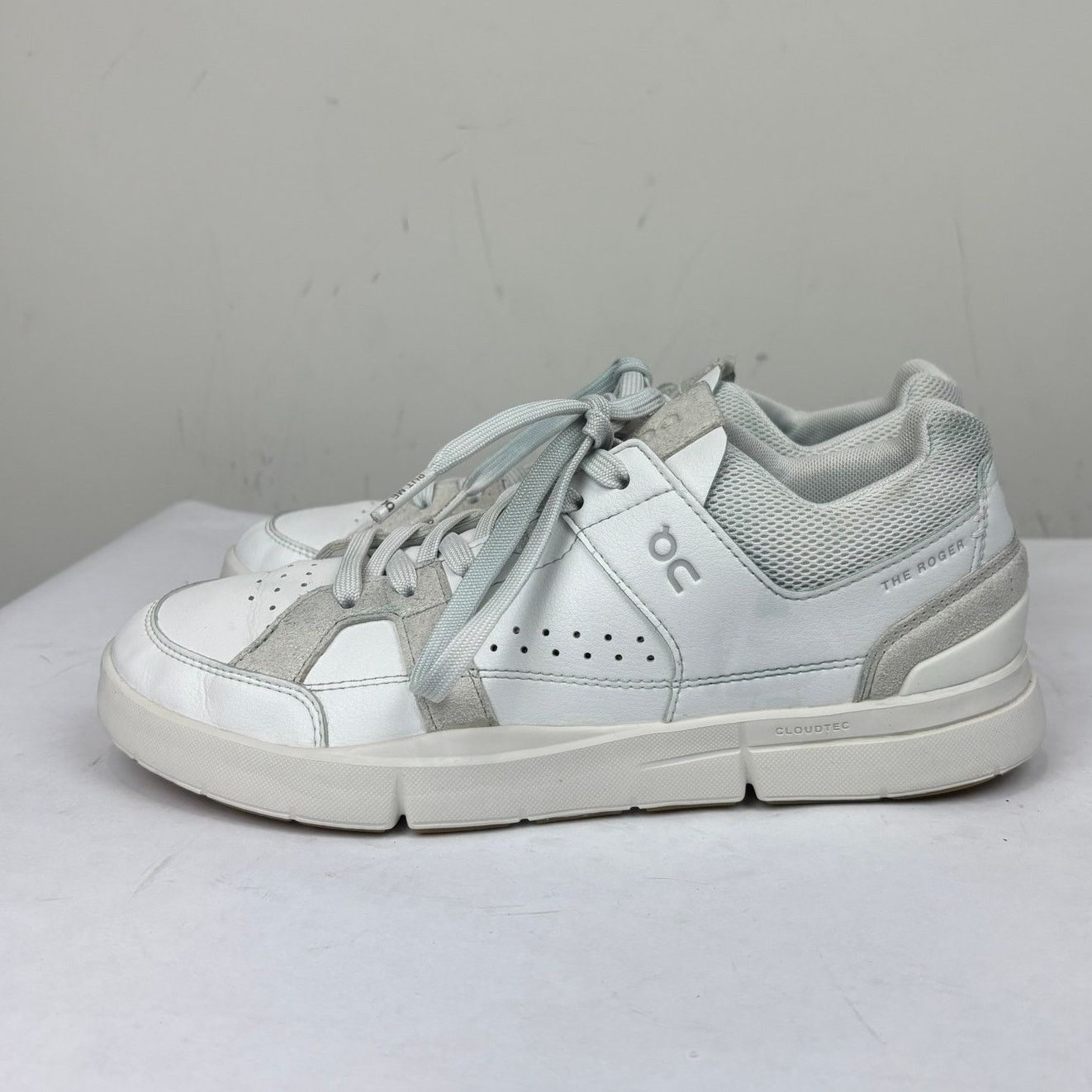 On On Running Cloud The Roger Clubhouse Tennis Sneakers Men's 7 Size US 7 / EU 40 - 5 Thumbnail